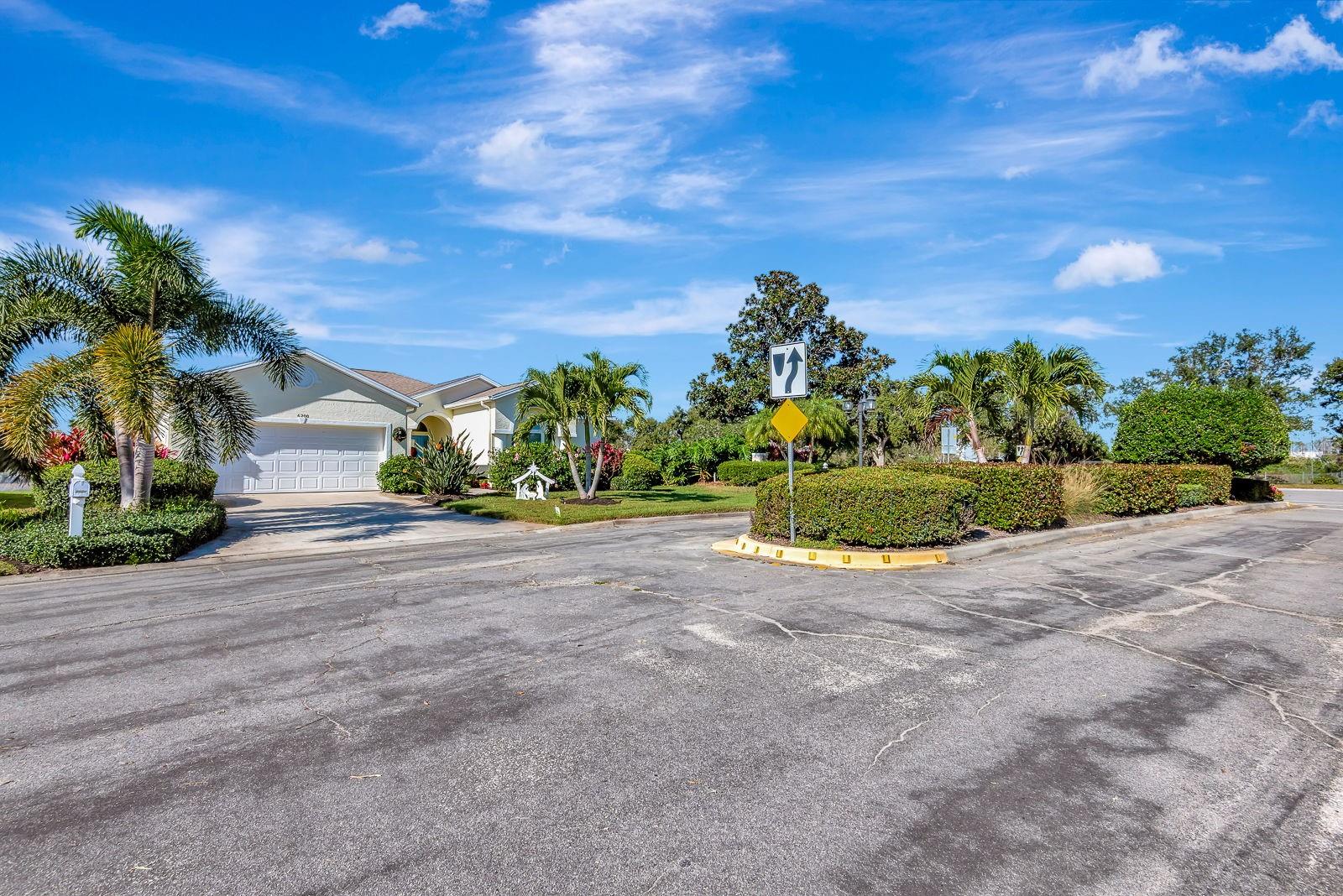 WELLINGTON CHASE - Residential