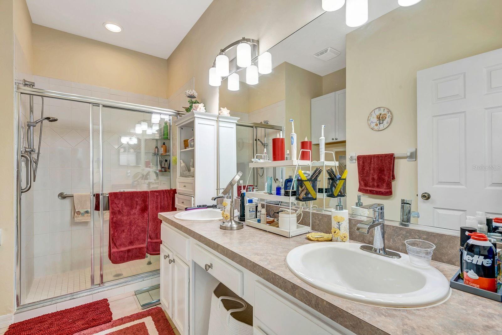 WELLINGTON CHASE - Residential