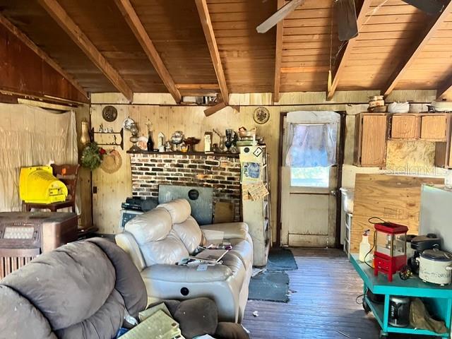 MOON LAKE ESTATES - Residential