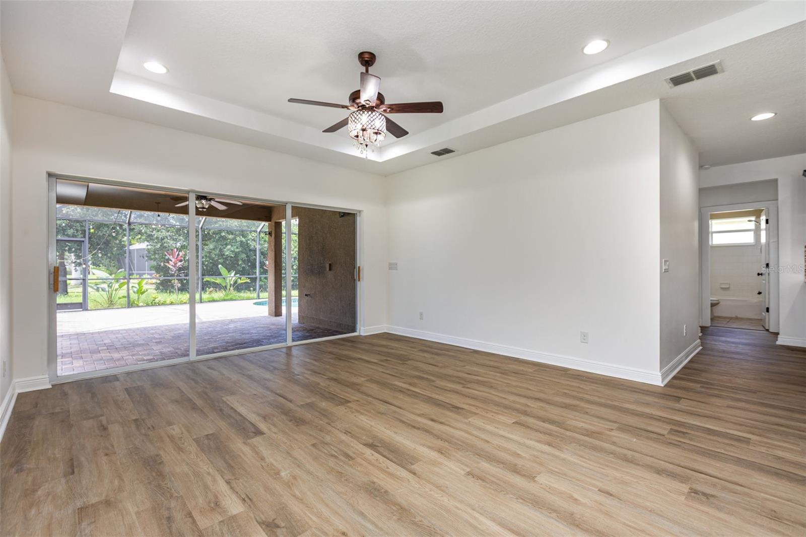 11923 FOREST PARK CIRCLE