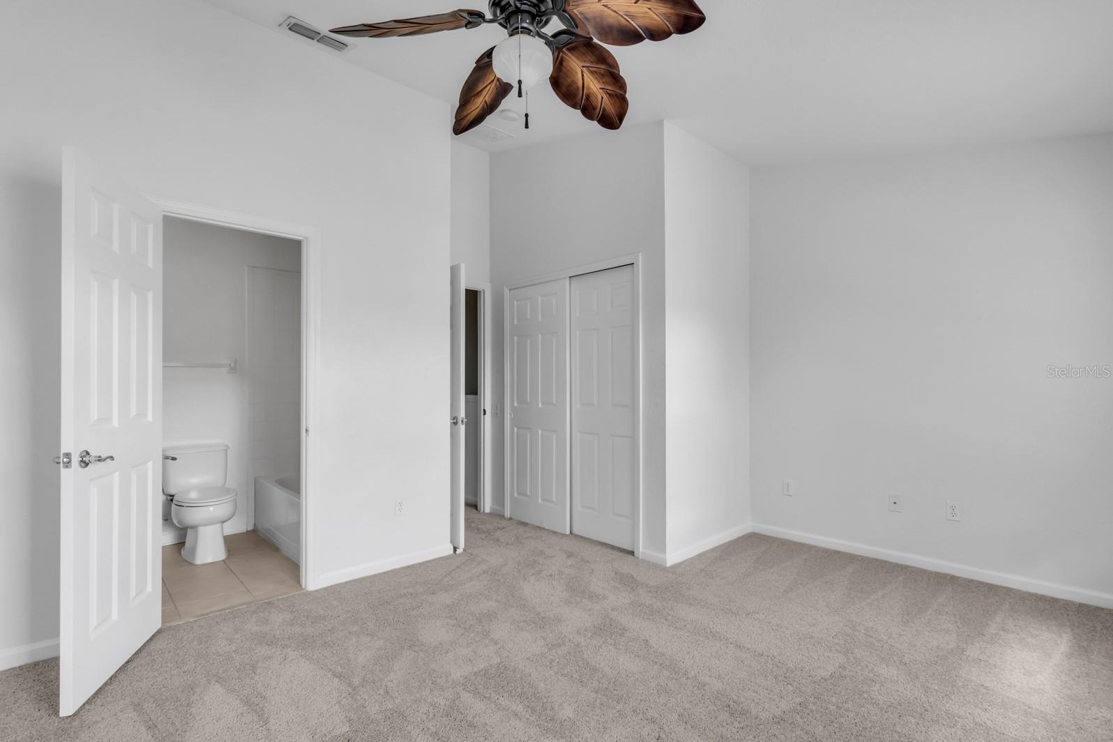 REGENCY OAKS UNIT ONE - Residential