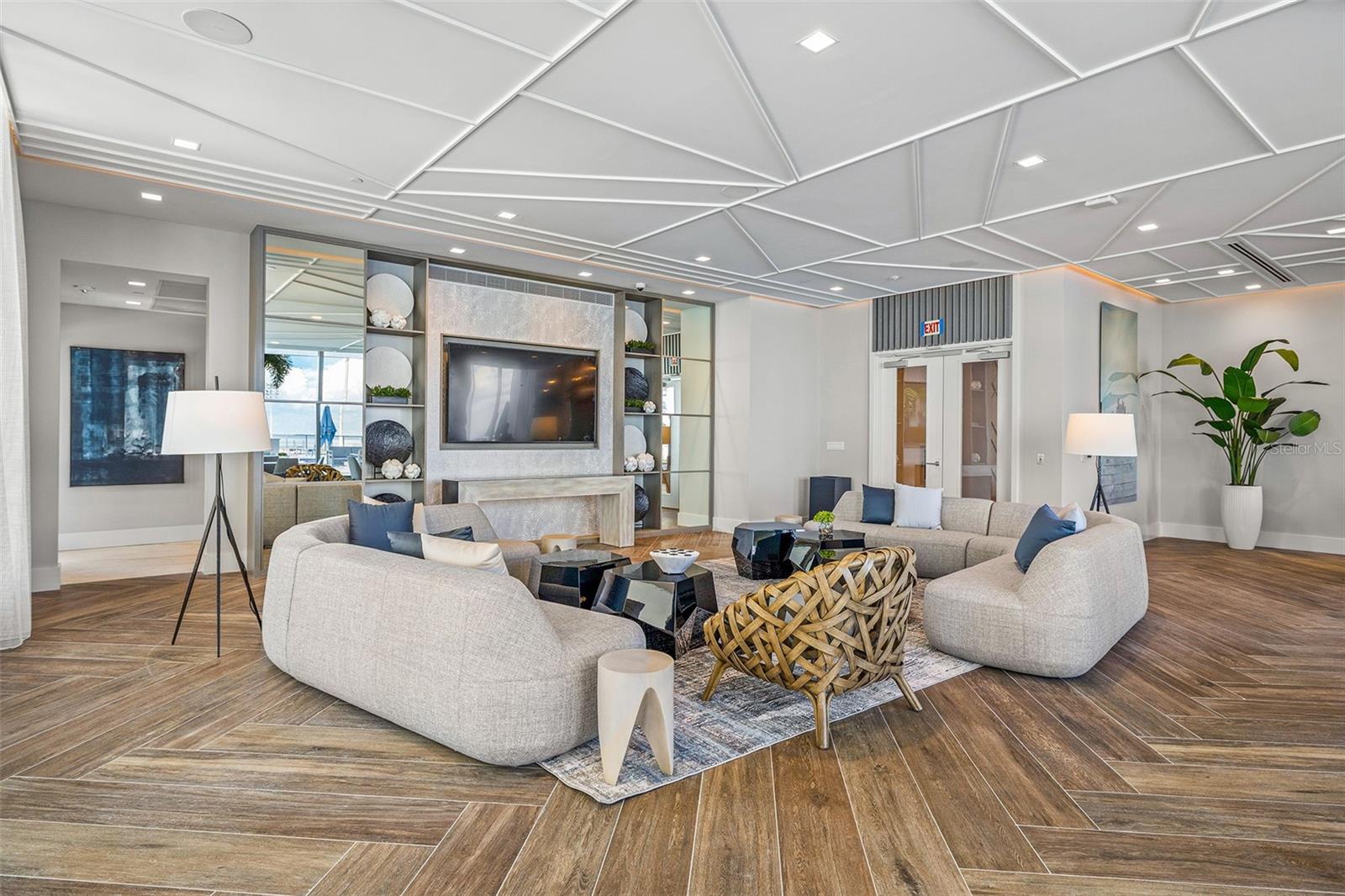 SALTAIRE CONDO - Residential