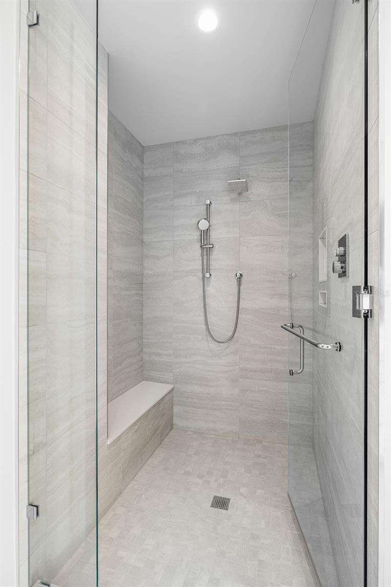 SALTAIRE CONDO - Residential