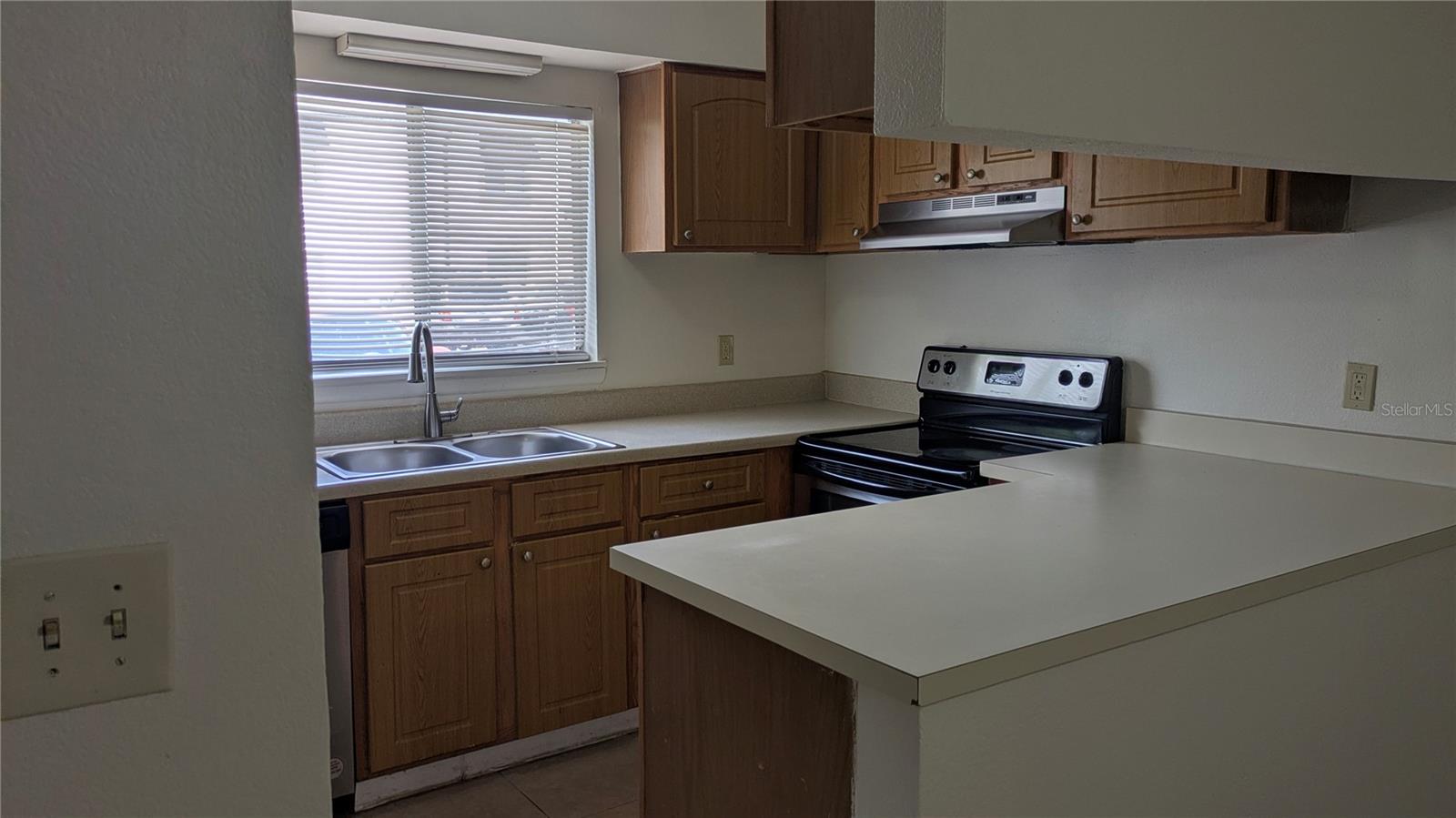 AVALON CONDO - Residential