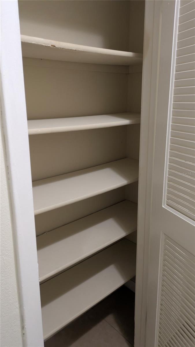 AVALON CONDO - Residential