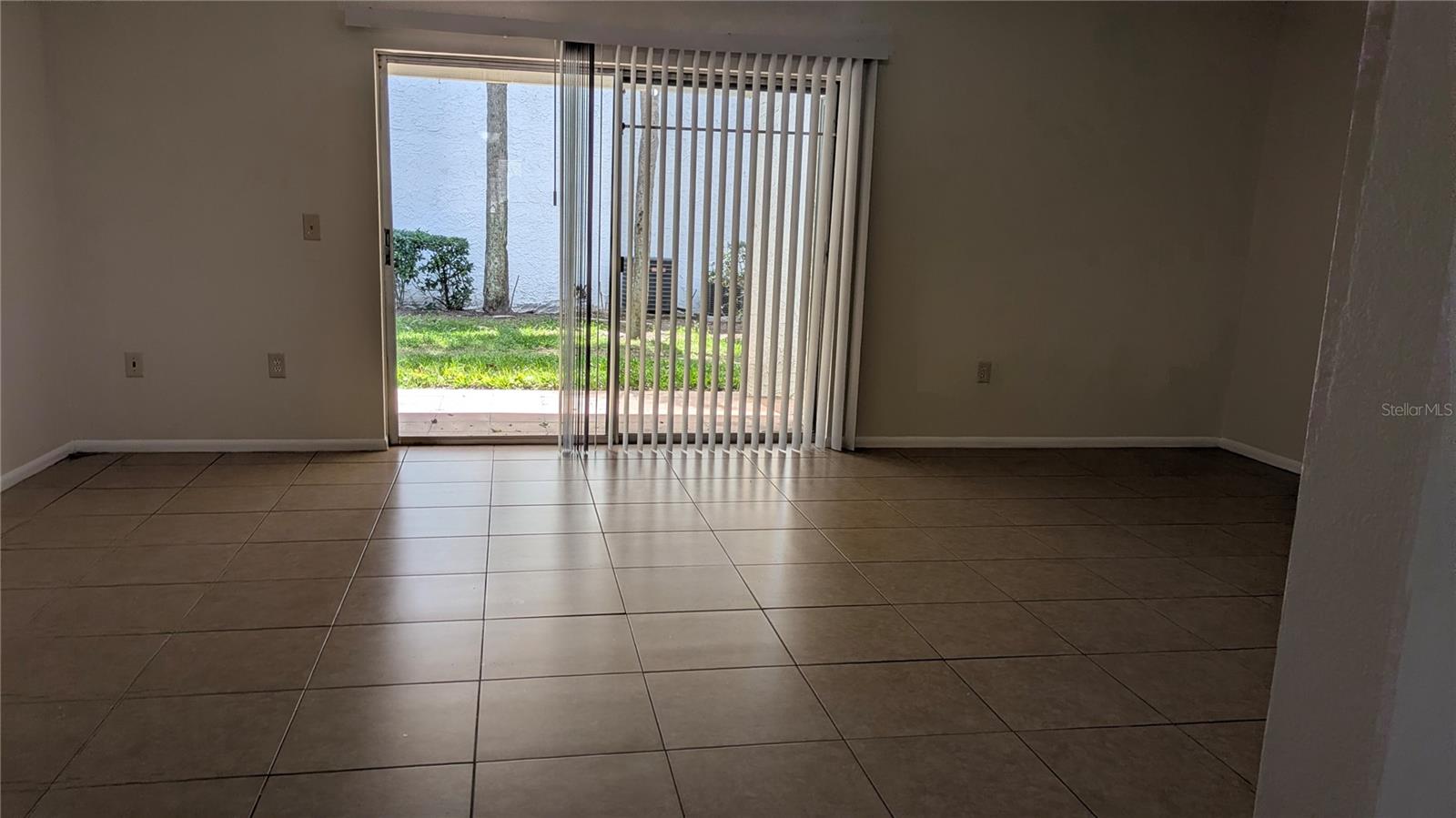 AVALON CONDO - Residential