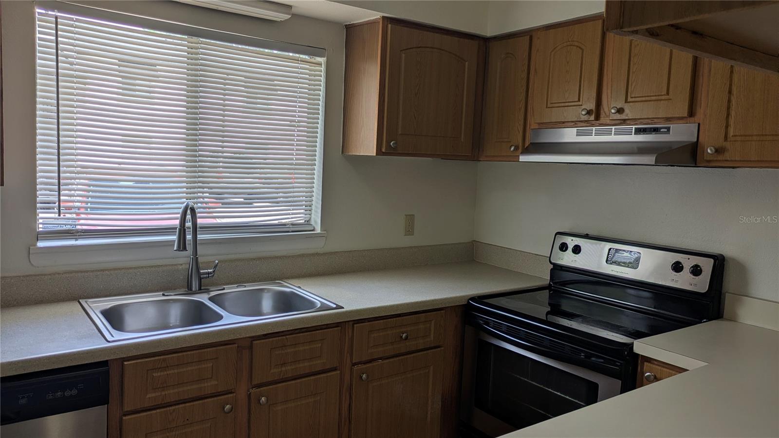 AVALON CONDO - Residential