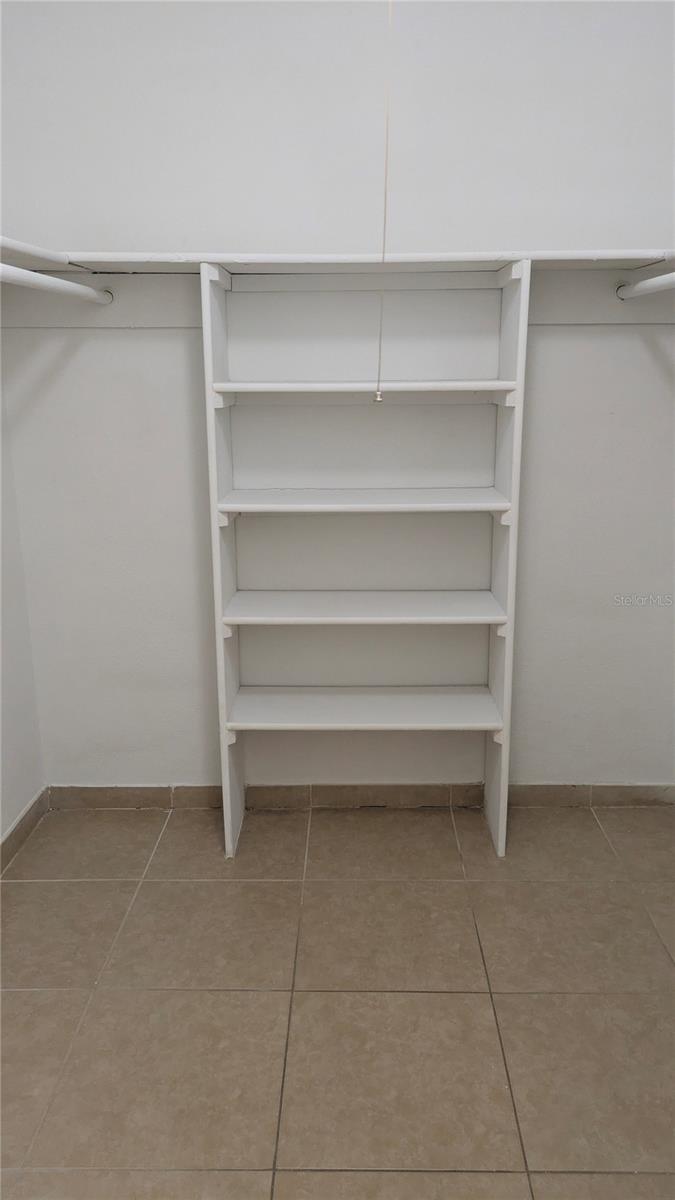 AVALON CONDO - Residential