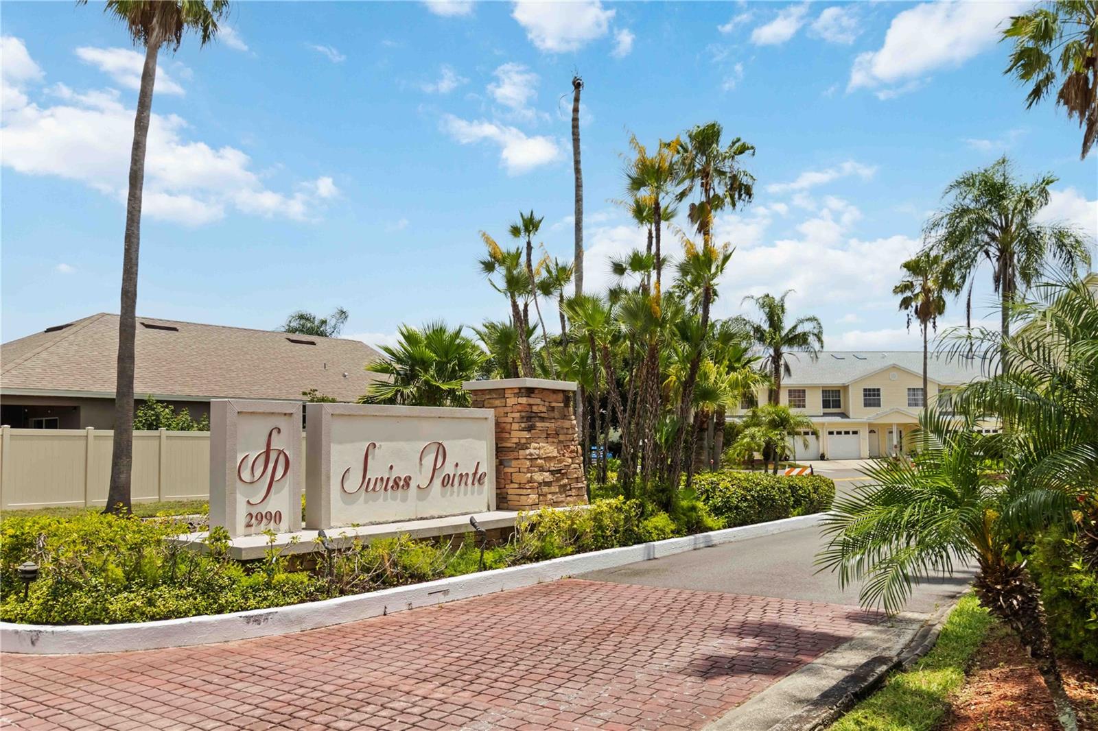 SWISS POINTE - Residential