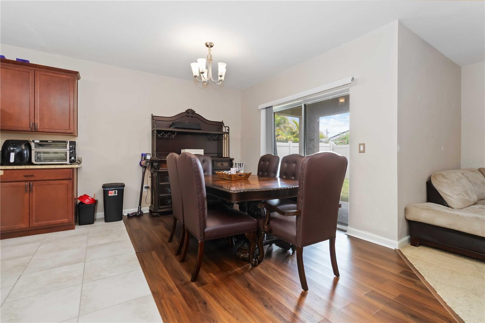 SWISS POINTE - Residential