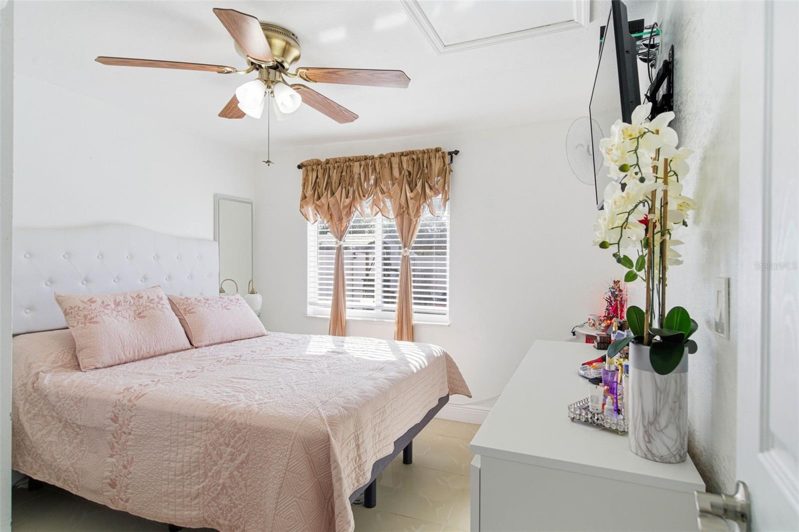 TIMBERLANE SUB UNIT 2 - Residential