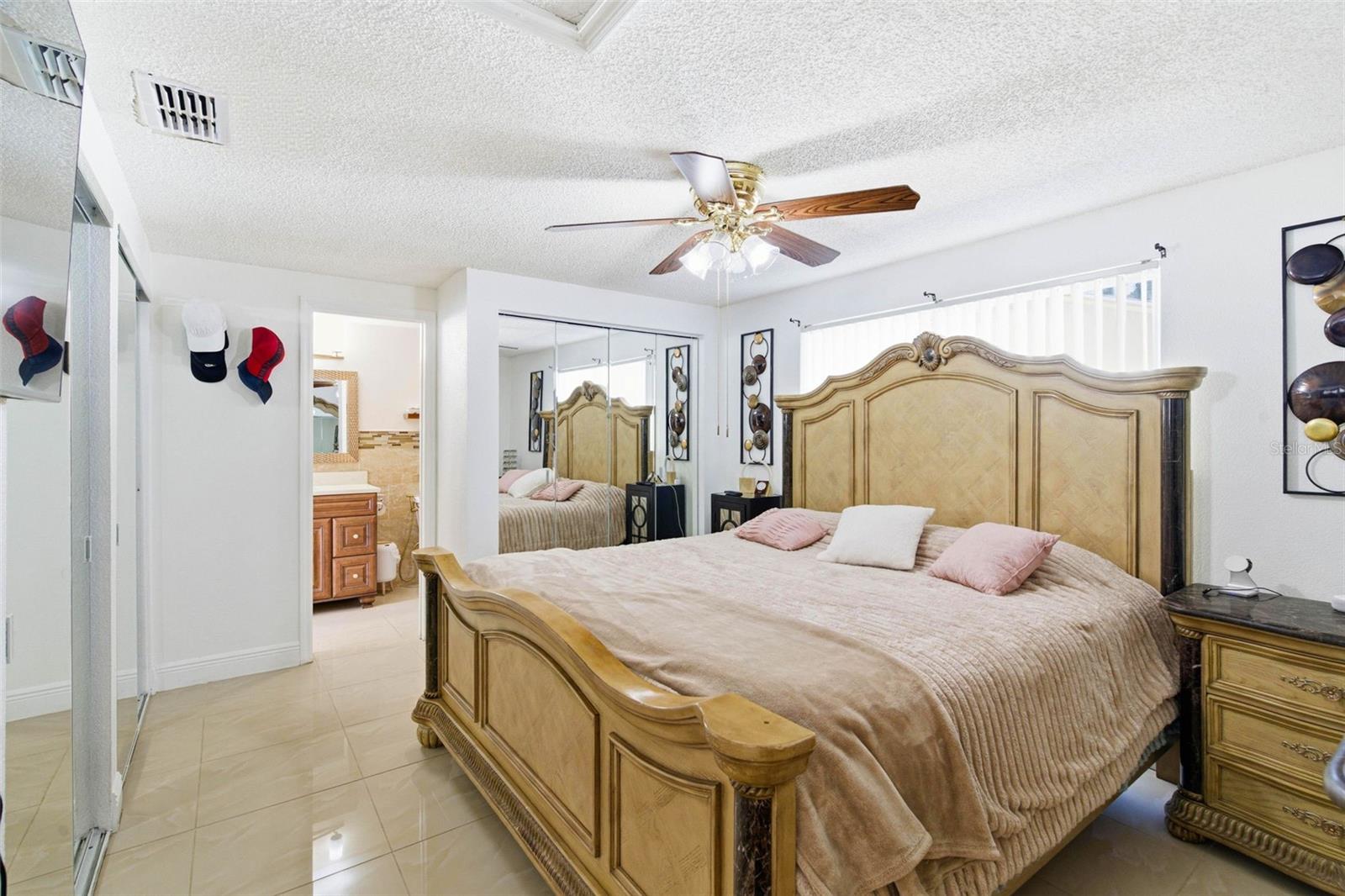 TIMBERLANE SUB UNIT 2 - Residential