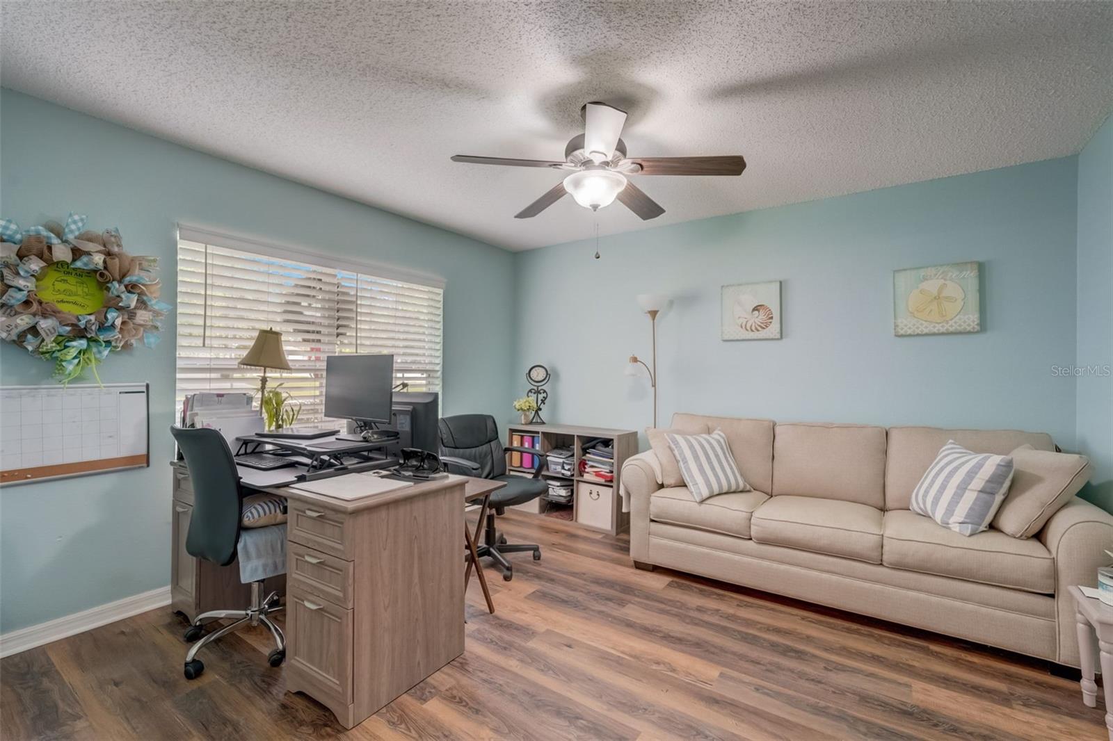 VILLAGE/LK POINTE - Residential Lease