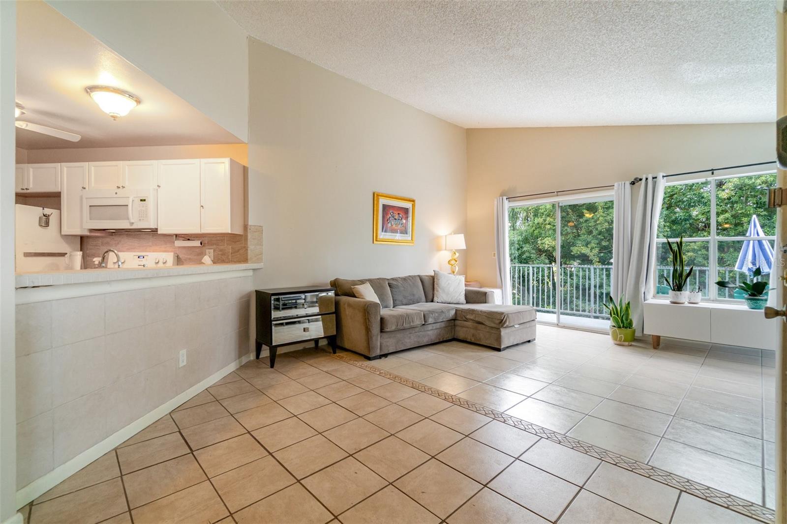 DOCKSIDE CONDO - Residential
