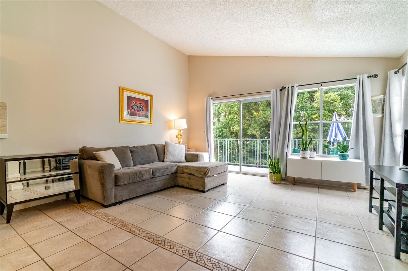 DOCKSIDE CONDO - Residential