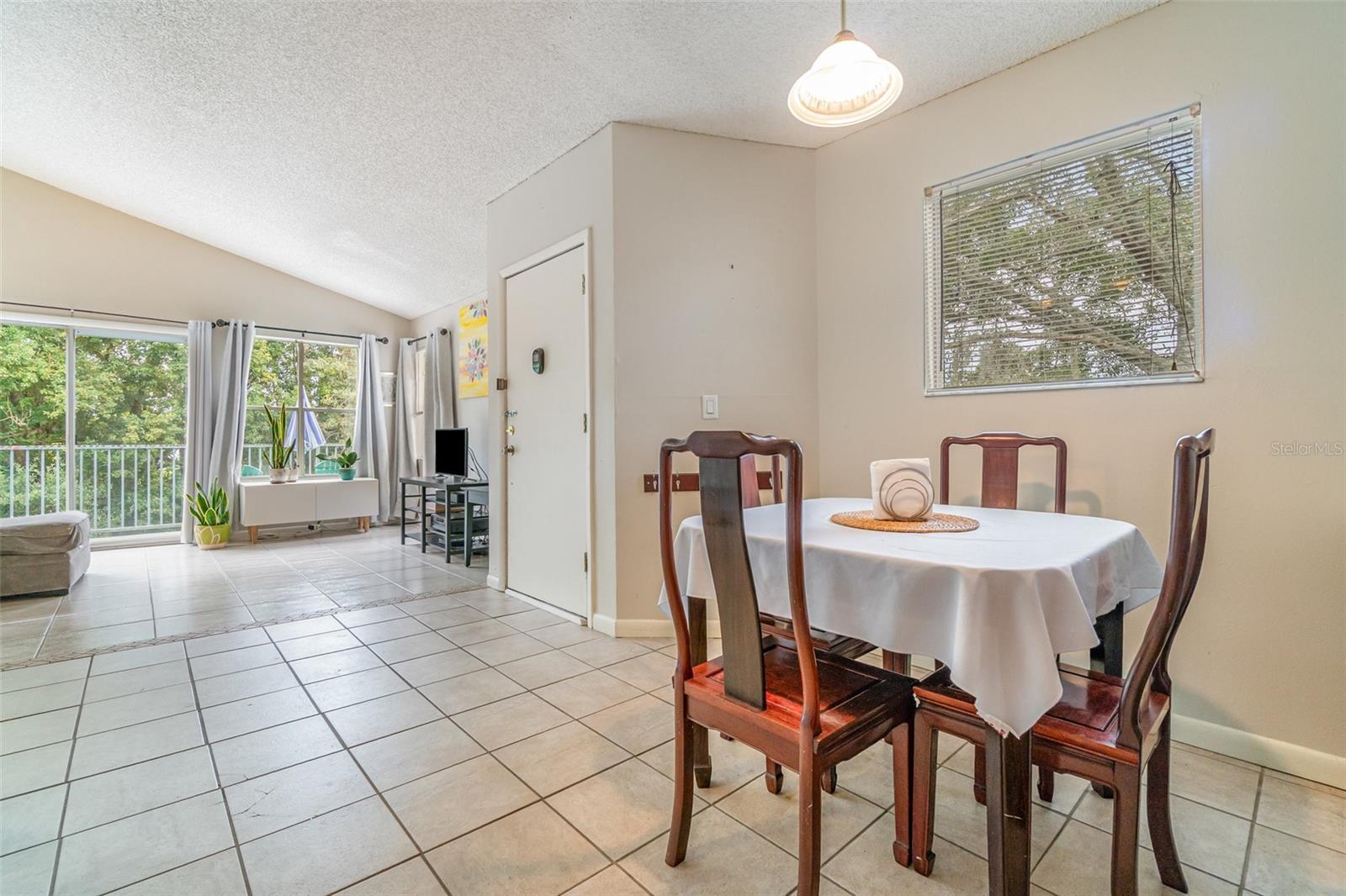 DOCKSIDE CONDO - Residential