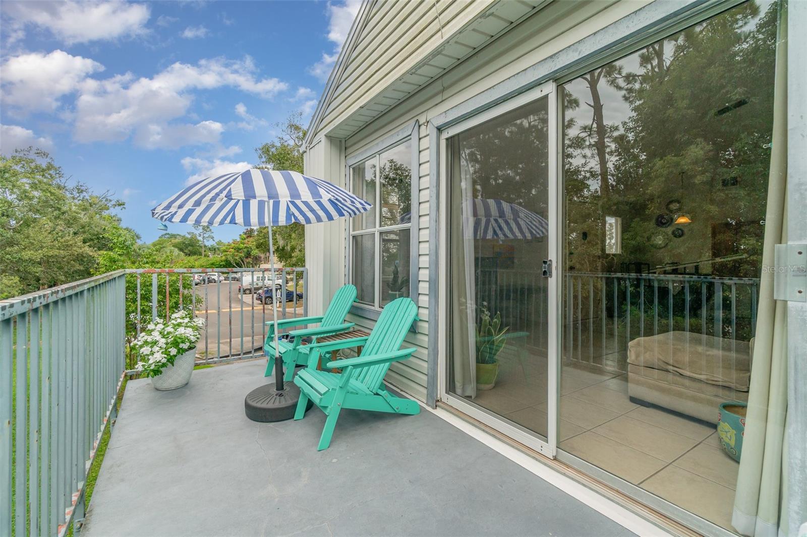 DOCKSIDE CONDO - Residential
