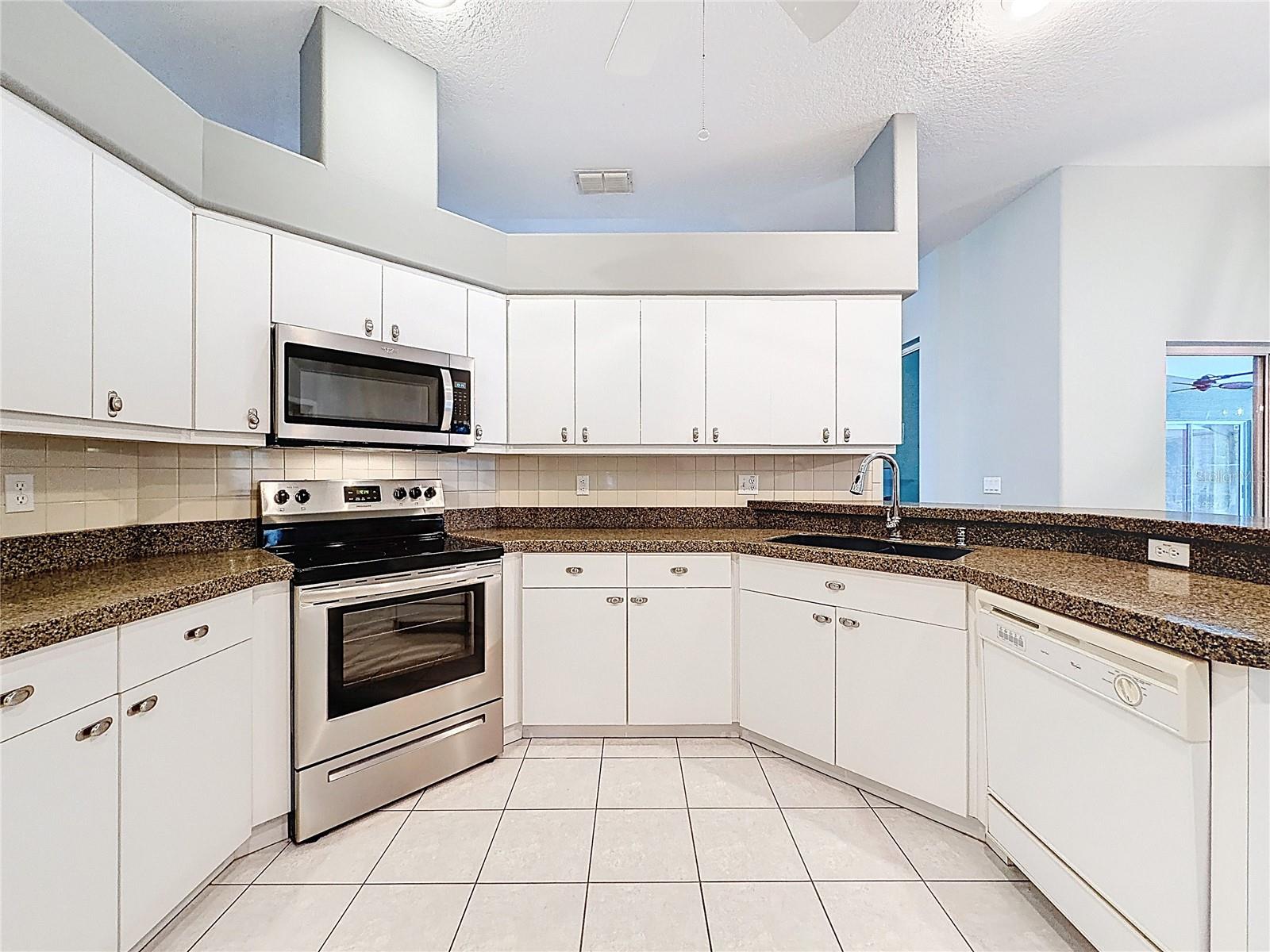 TRINITY OAKS SOUTH - Residential