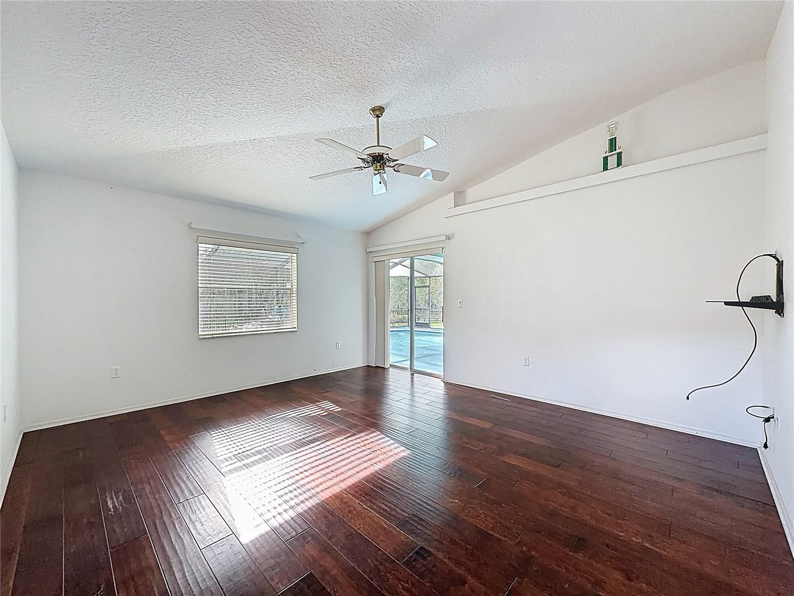 TRINITY OAKS SOUTH - Residential