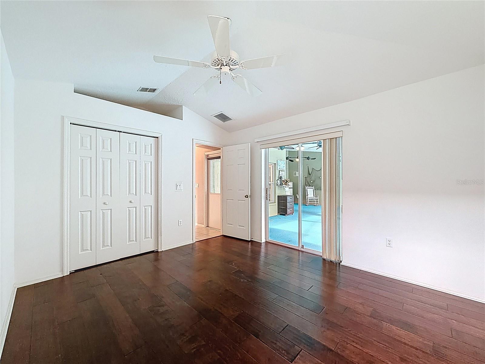 TRINITY OAKS SOUTH - Residential