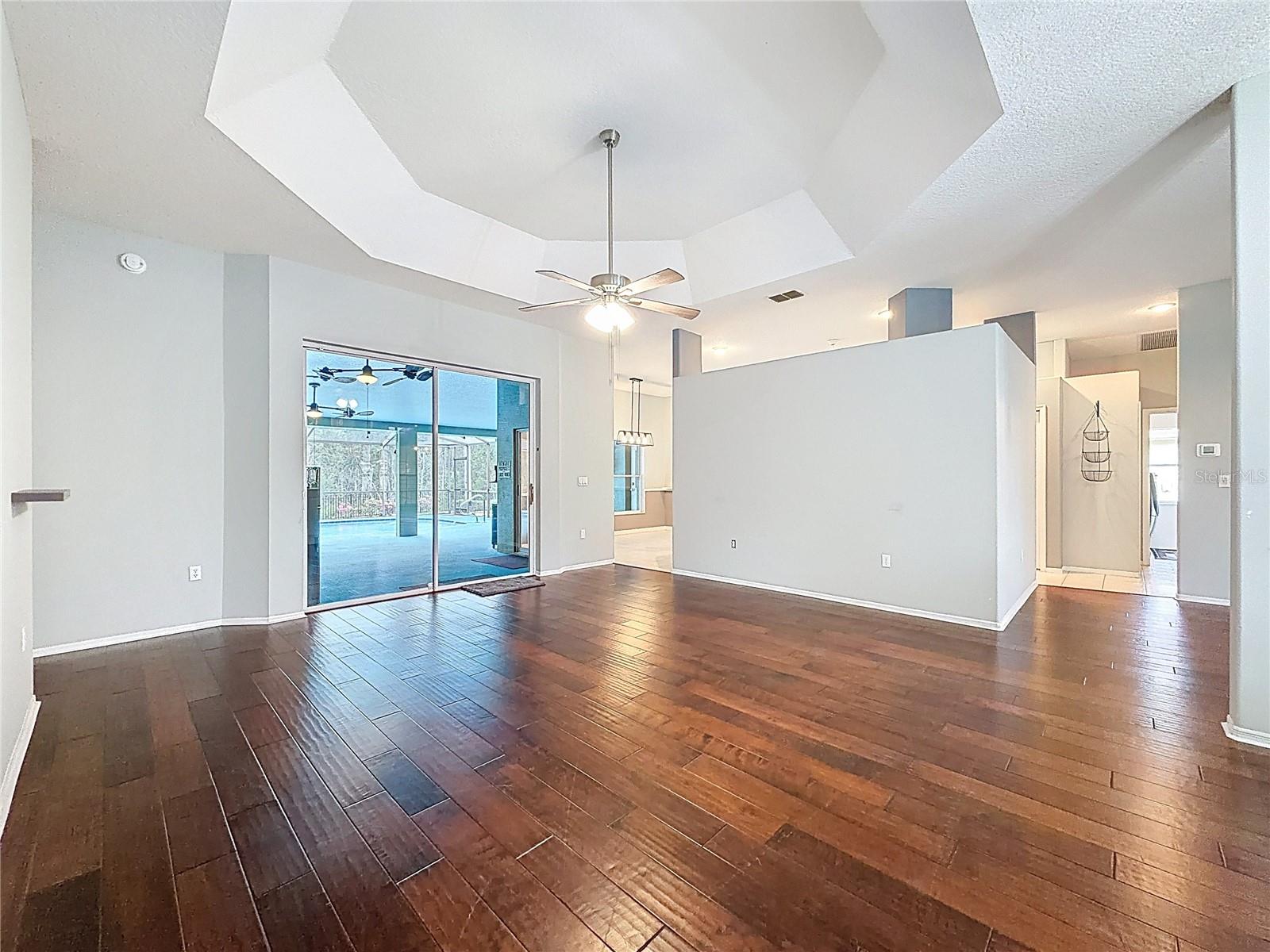 TRINITY OAKS SOUTH - Residential