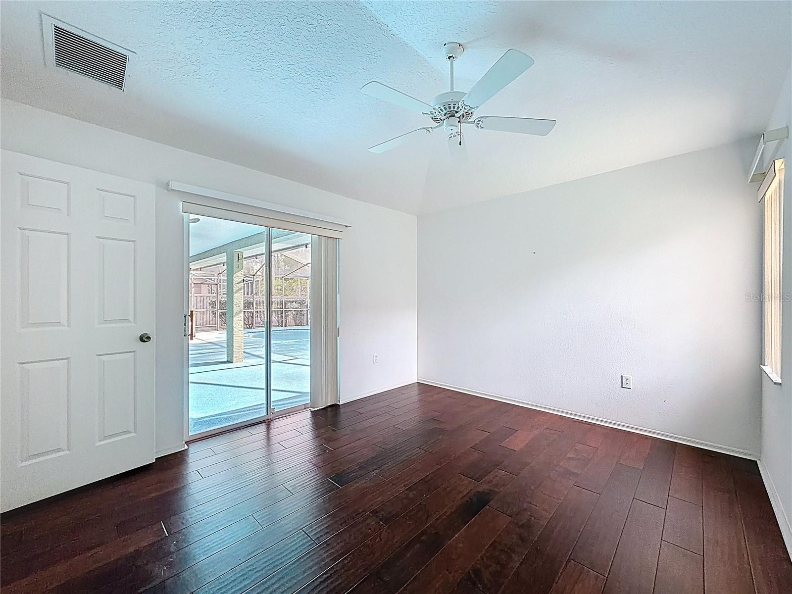 TRINITY OAKS SOUTH - Residential