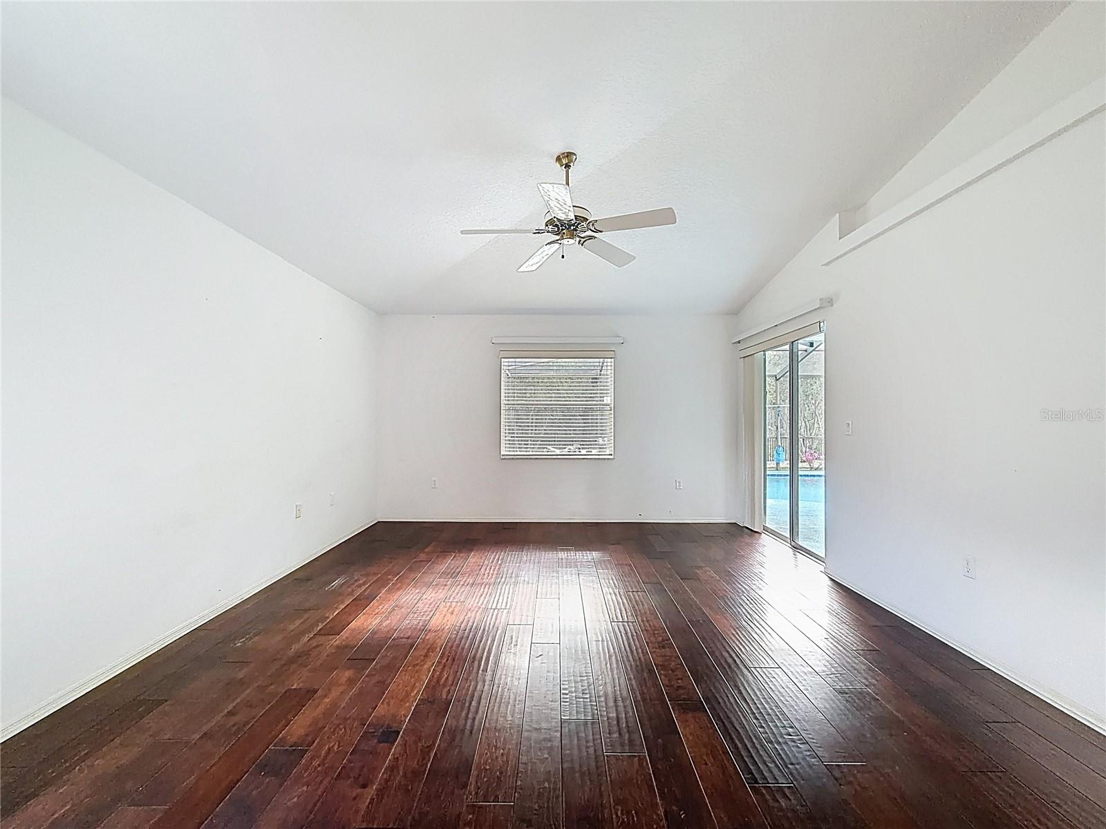 TRINITY OAKS SOUTH - Residential