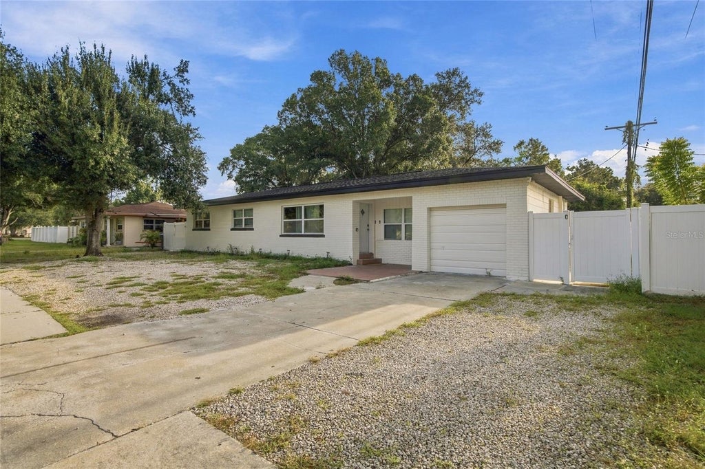 Photo of 4713 N Rome Avenue, Tampa, FL 33603 (MLS # TB8552340)