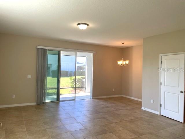 BAYTOWN SQUARE - Residential Lease