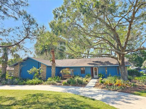 A home in WINTER HAVEN