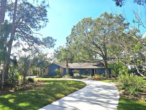 A home in WINTER HAVEN