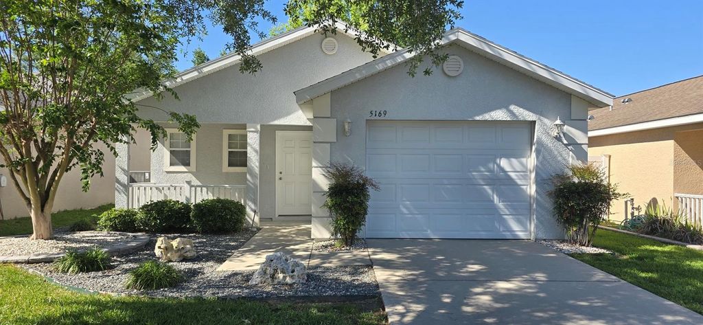 Photo of 5169 NE 122nd Boulevard, Oxford, FL 34484 (MLS # OM723149)