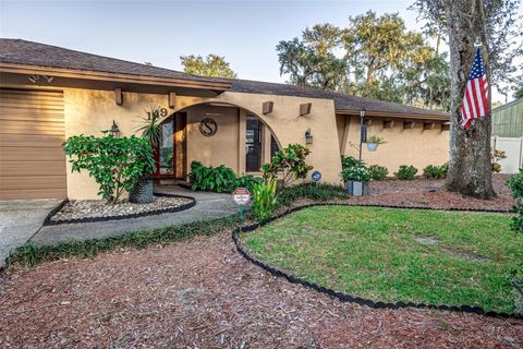 A home in LAKELAND