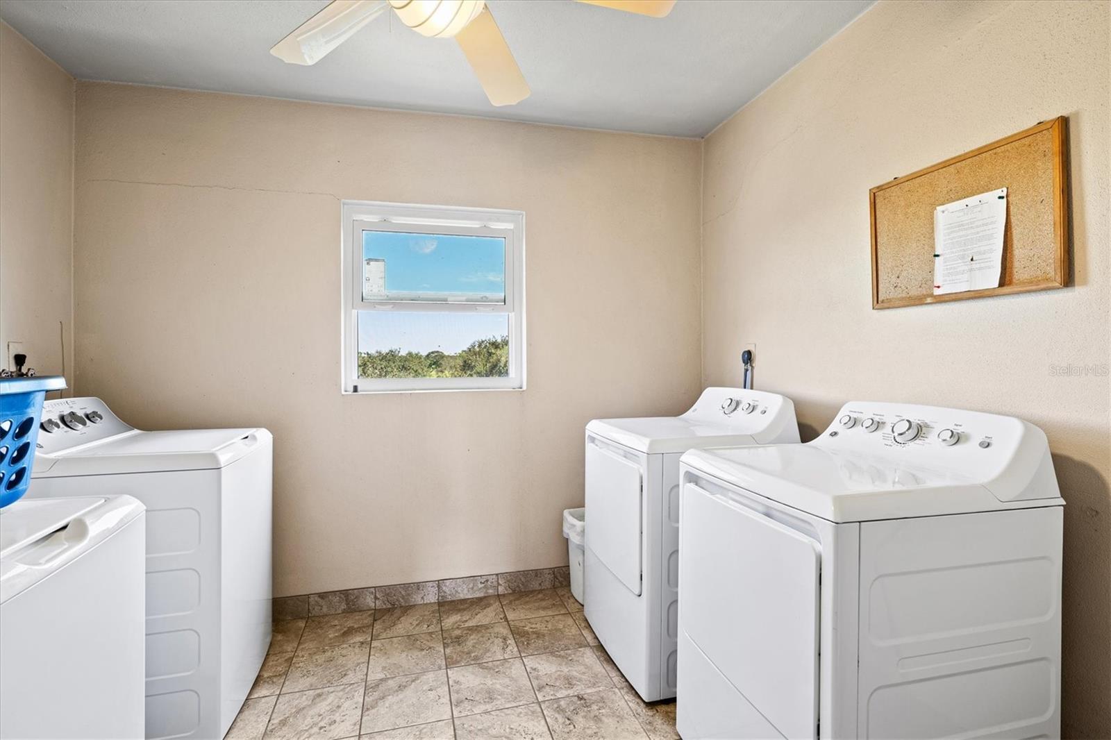 PALM-AIRE DESOTO LAKES CC APT CONDO - Residential