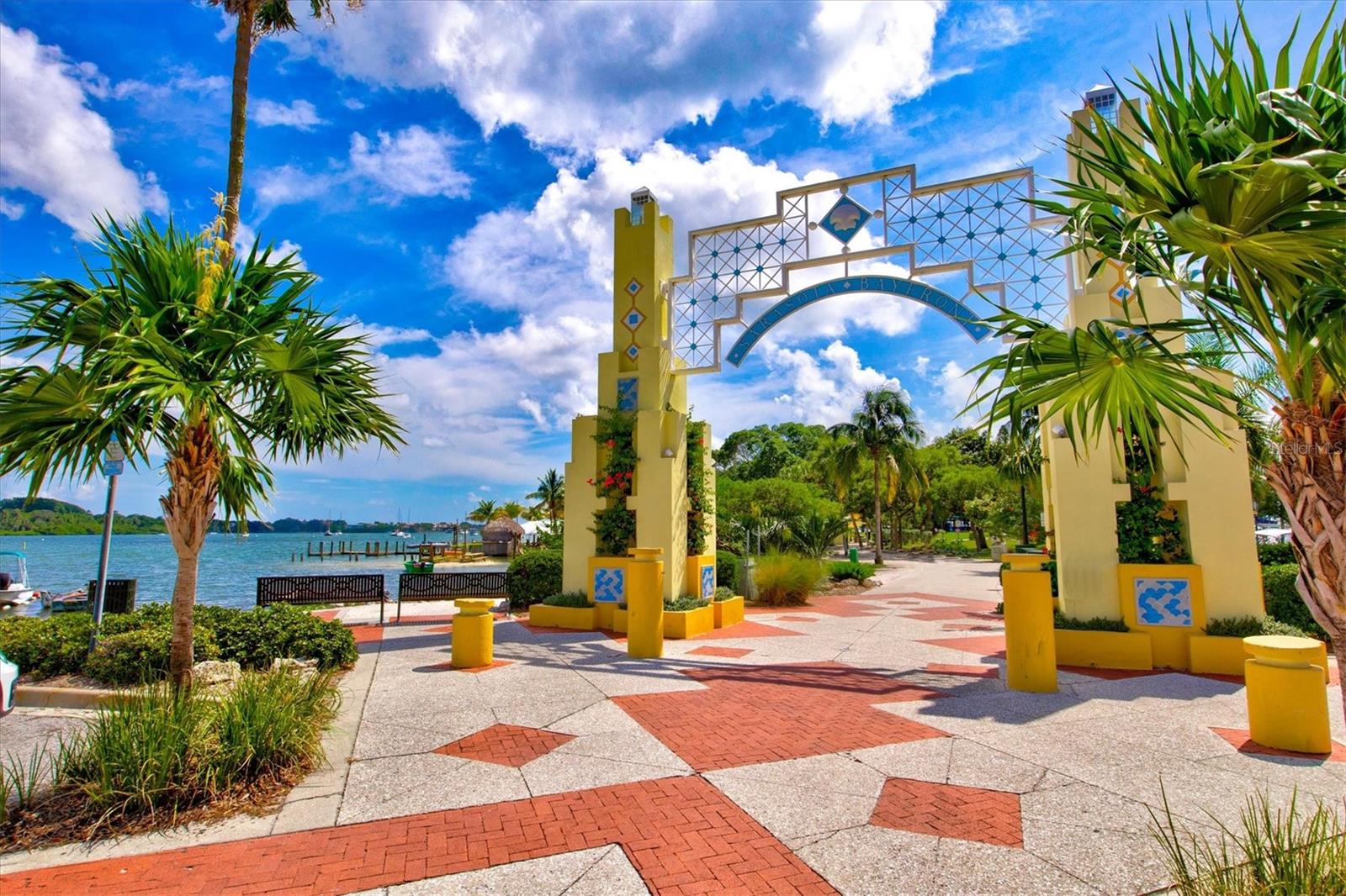 PALM-AIRE DESOTO LAKES CC APT CONDO - Residential