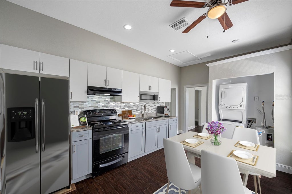 Photo of 2118 W Palmetto Street, Tampa, FL 33607 (MLS # C7530517)