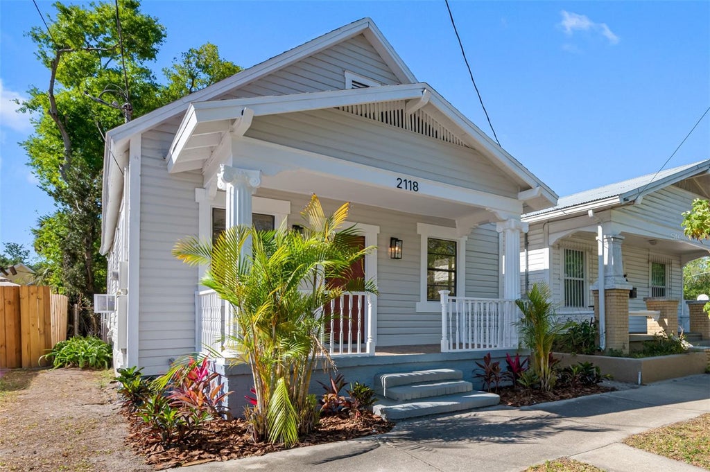 Photo of 2118 W Palmetto Street, Tampa, FL 33607 (MLS # C7530517)