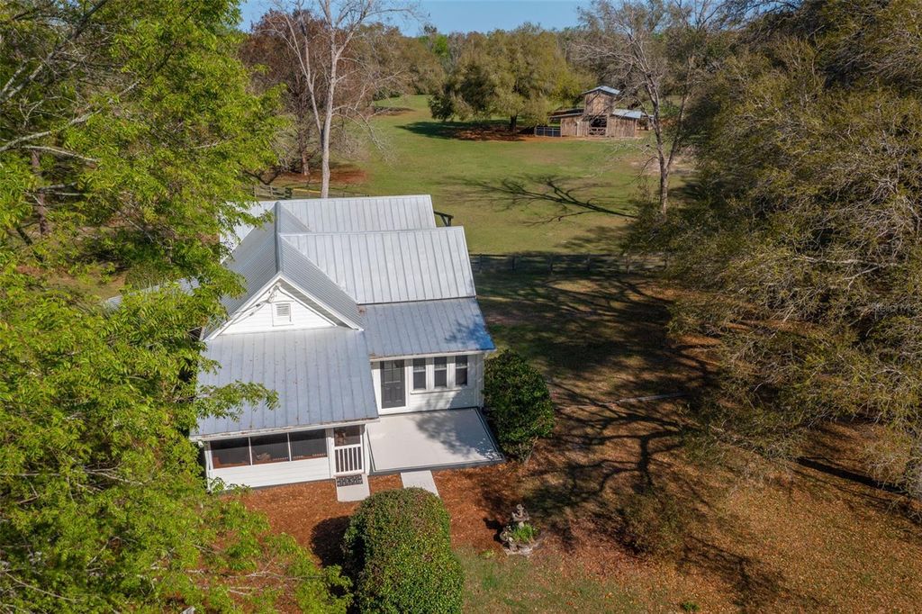 Photo of 24216 NW 62nd Avenue, Alachua, FL 32615 (MLS # G5110866)