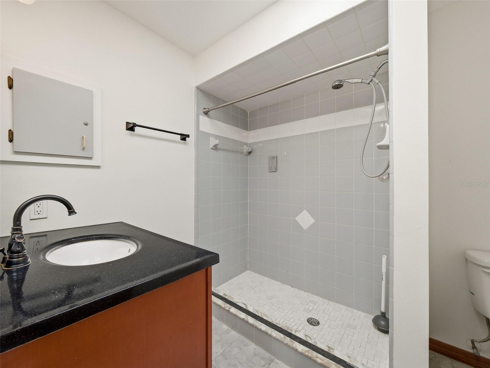 FLORIDA SHORES UN 9 - Residential