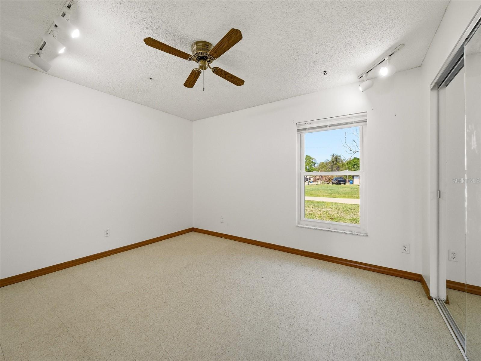 FLORIDA SHORES UN 9 - Residential