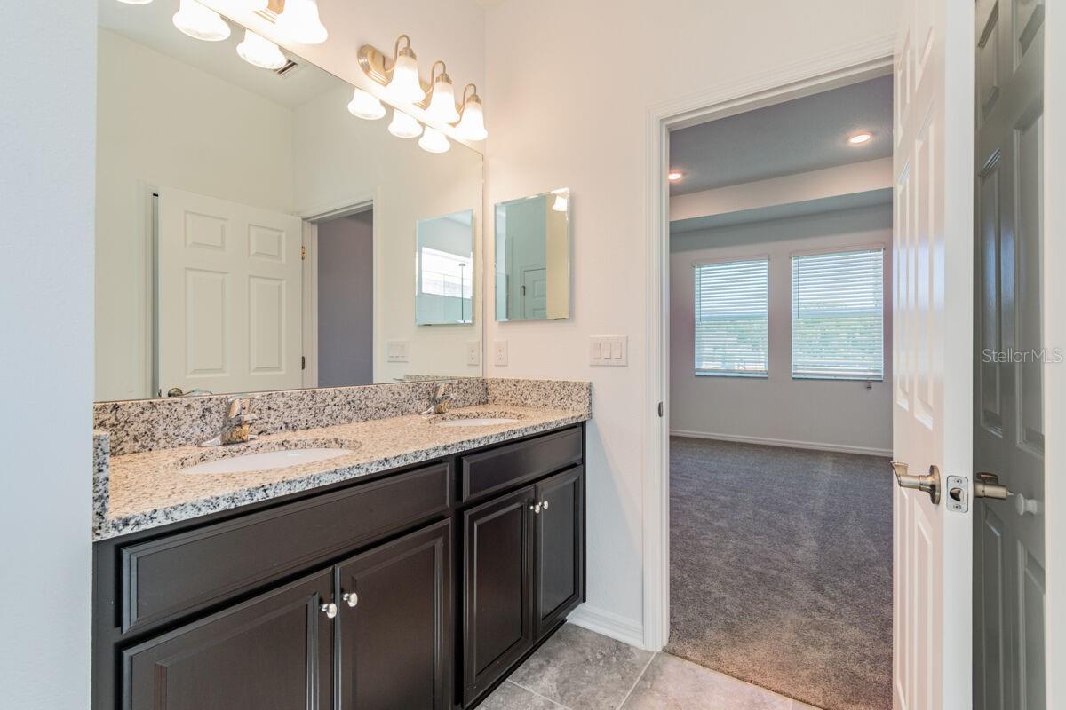 HAMMOCKS AT WEST PORT - Residential