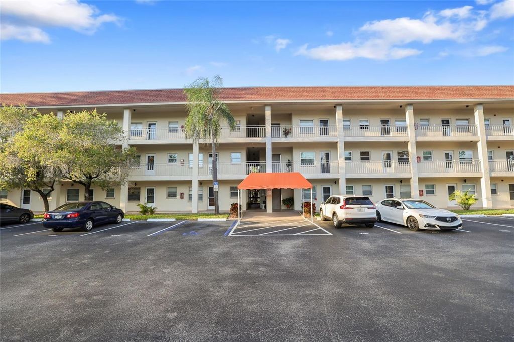 Photo of 4000 3rd Street N #305, St Petersburg, FL 33703 (MLS # TB8437403)