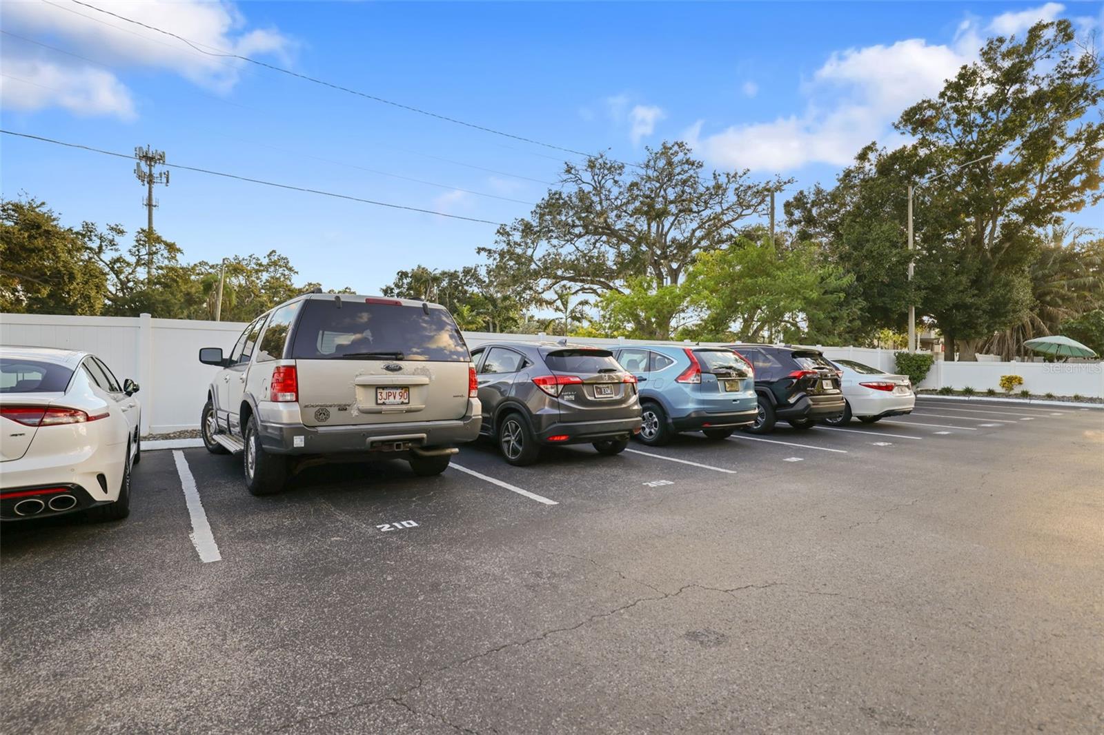 NORTHWICK ARMS CONDO - Residential