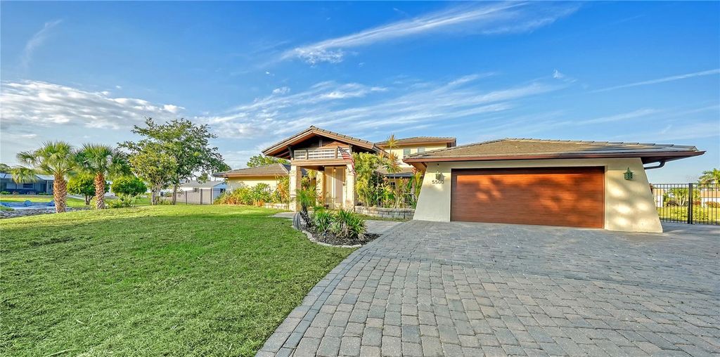 Photo of 5500 Merrimac Drive, Sarasota, FL 34231 (MLS # A4652628)