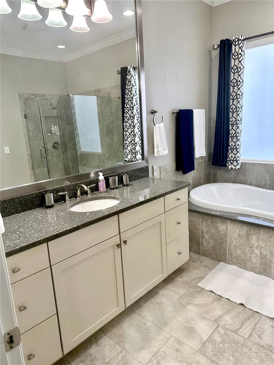 RETREAT AT CARROLLWOOD - Residential