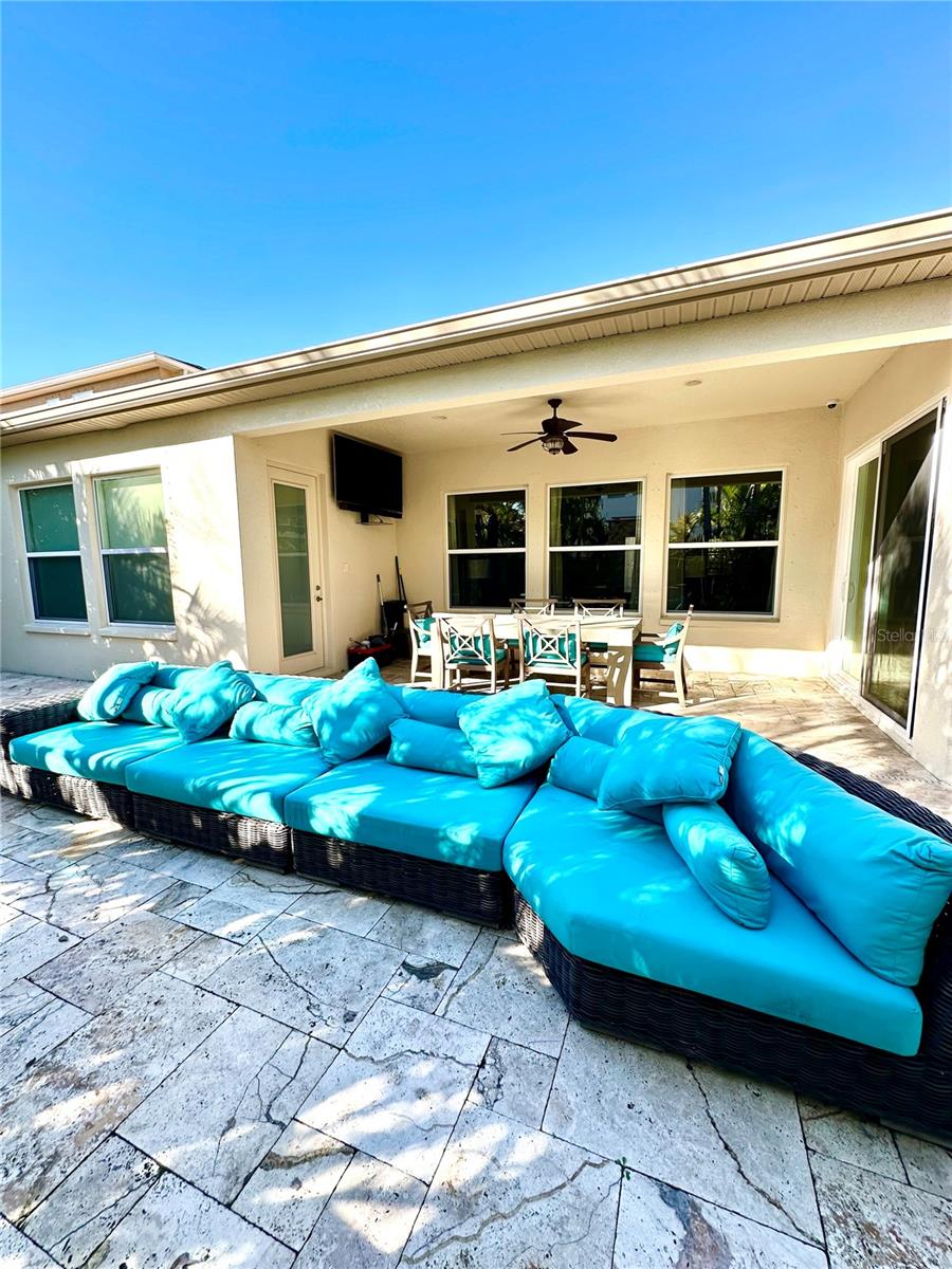 RETREAT AT CARROLLWOOD - Residential