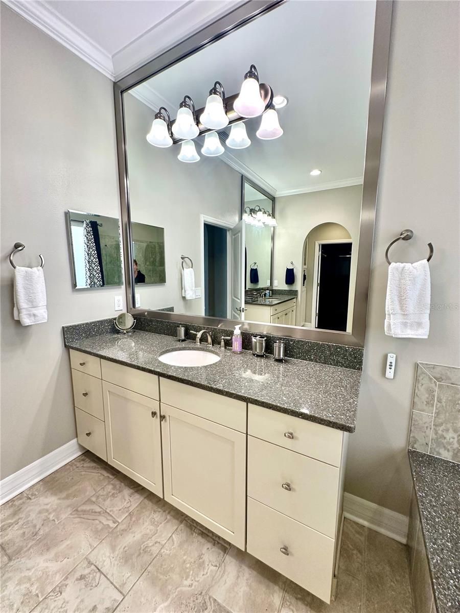 RETREAT AT CARROLLWOOD - Residential