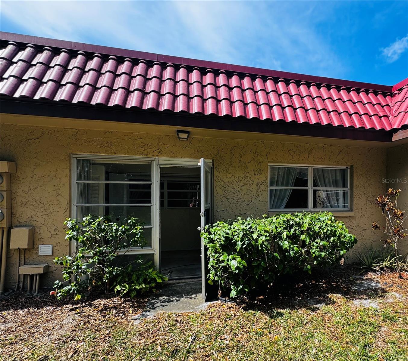 PINEWOOD VILLAGE CONDO - Residential Lease