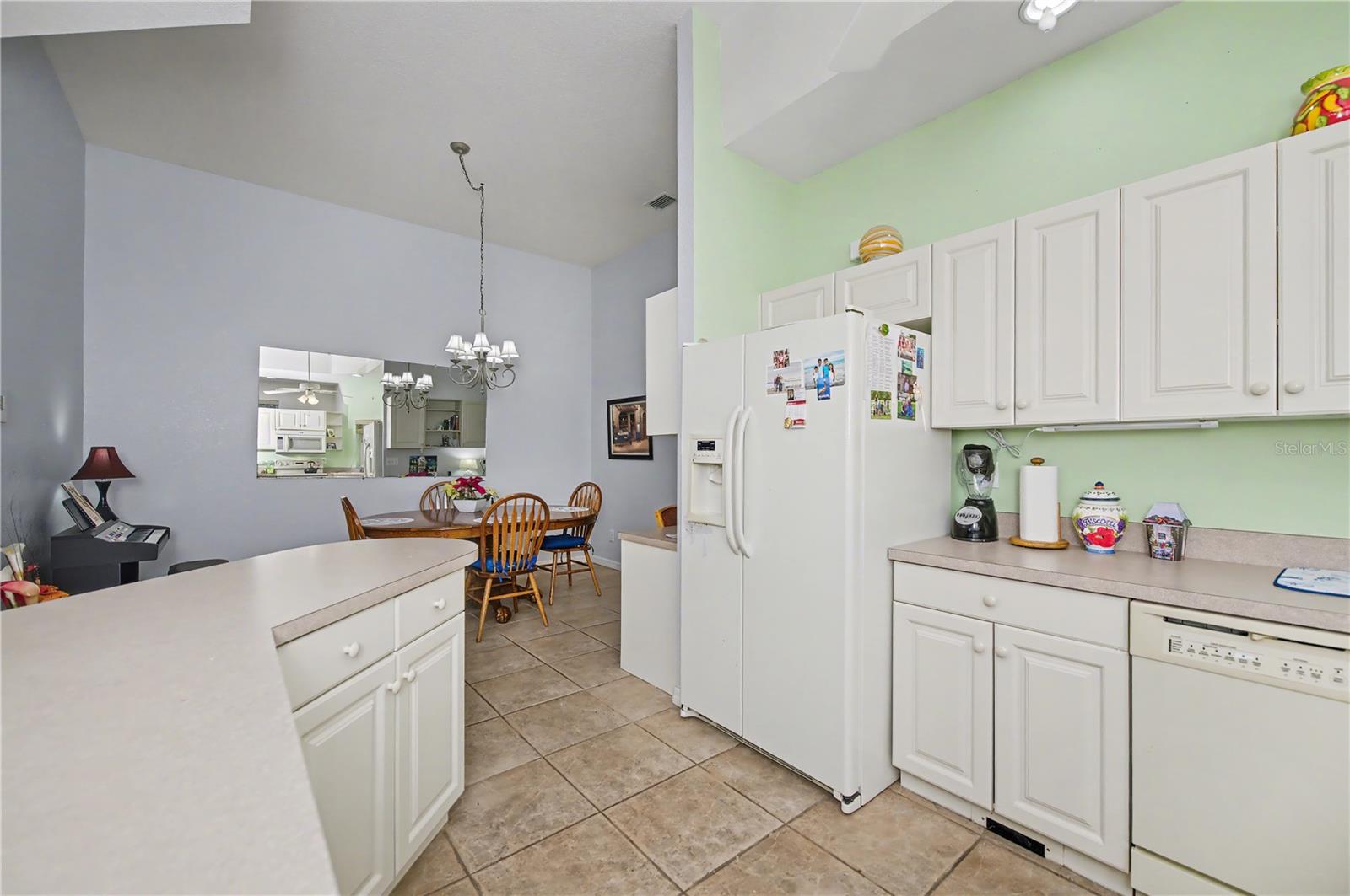 HERITAGE OAK PARK- WATERS EDGE VILLAS - Residential