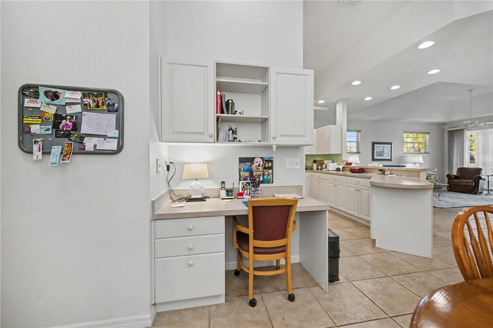 HERITAGE OAK PARK- WATERS EDGE VILLAS - Residential